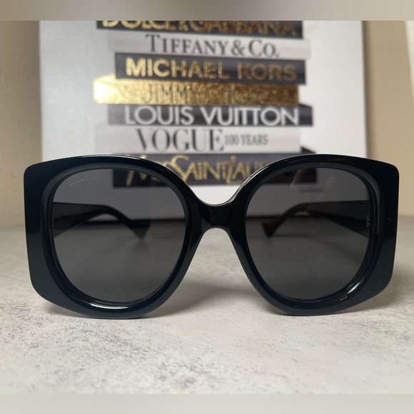 Gucci Black Gray Oversized Ladies Sunglasses NEW